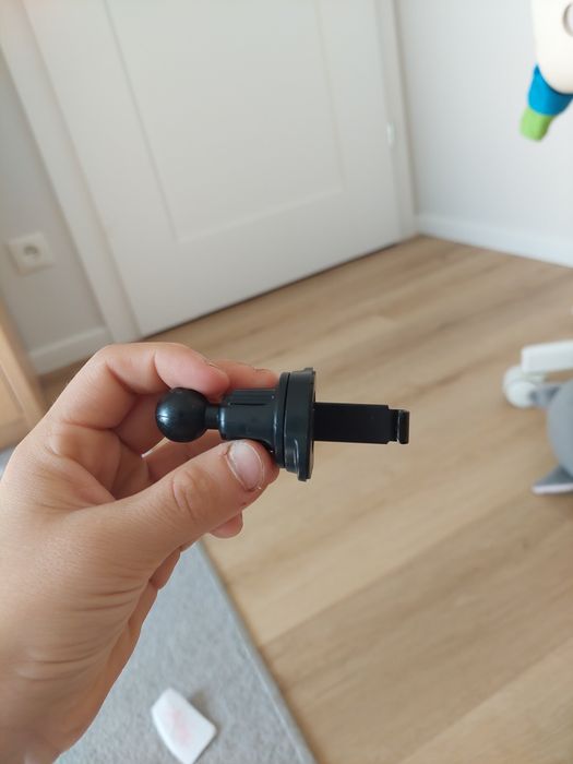 Uchwyt na telefon do samochodu