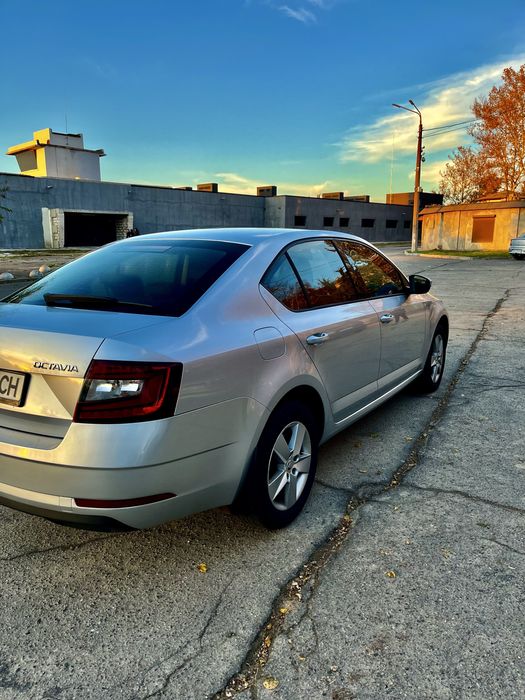 Офіційне Авто a7 2018