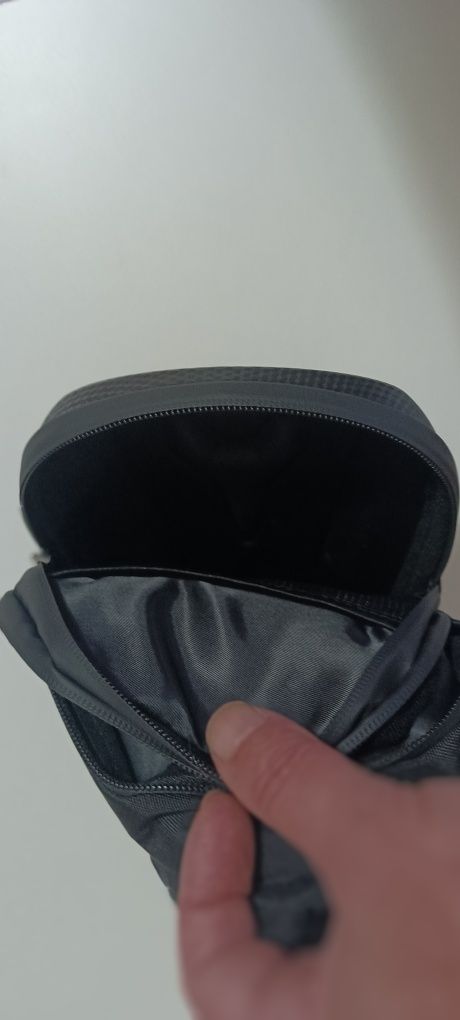 Bolsa de cintura e perna rígida