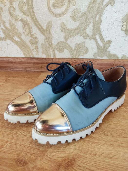 Туфлі Vanessa wu 37 розмір