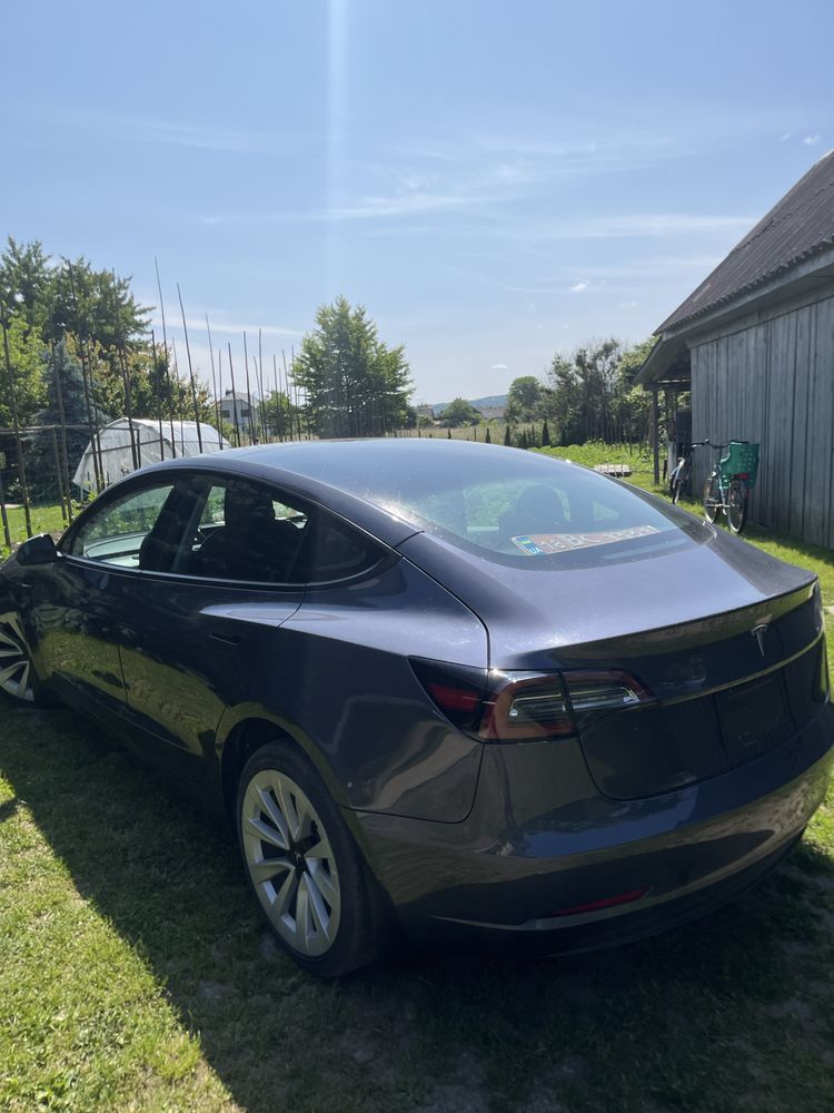 Tesla Model 3 LFP60 2023