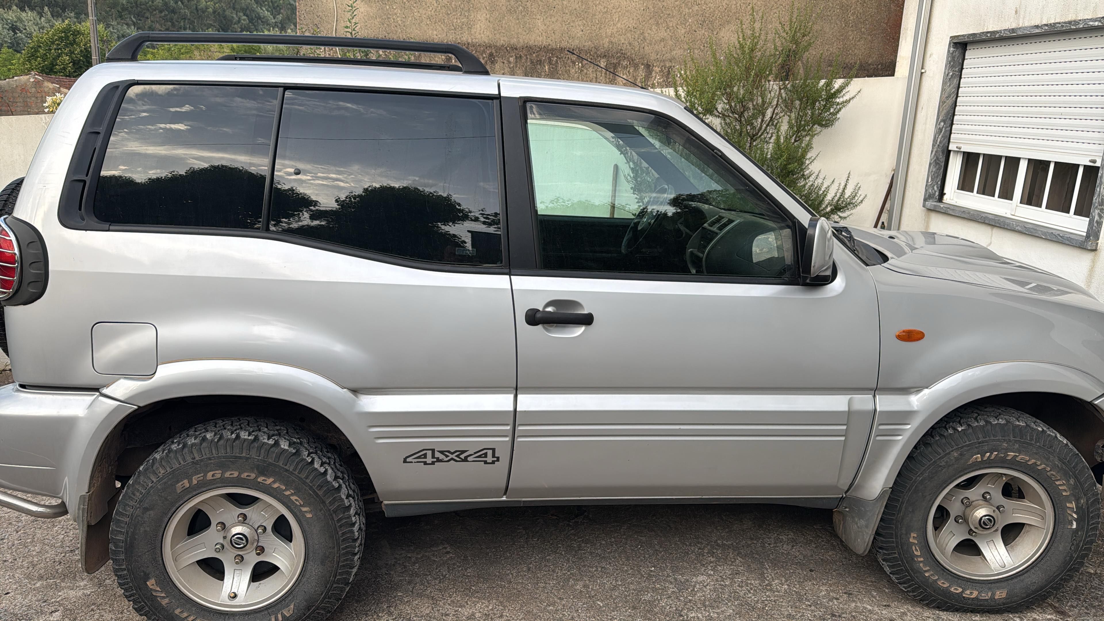 Nissan Terrano 3.0 154cv