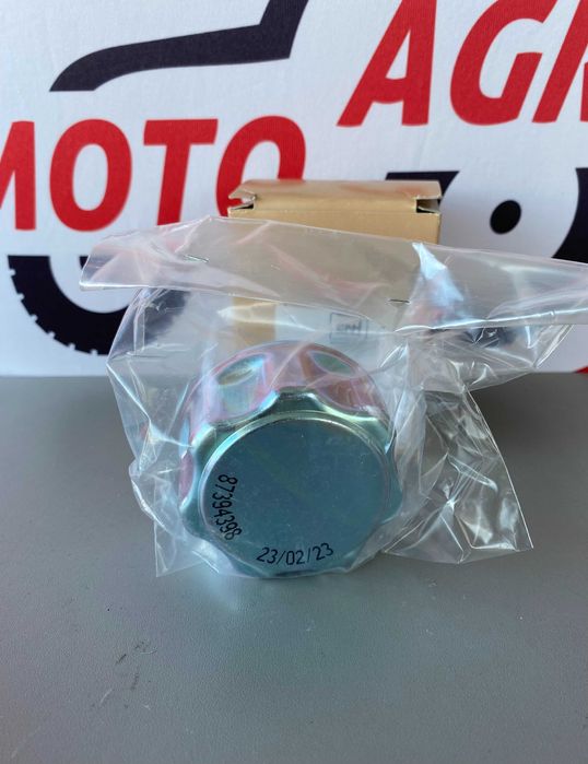 Korek zbiornika oleju hydraulicznego NewHolland 8739.4398 ORYGINAŁ CNH