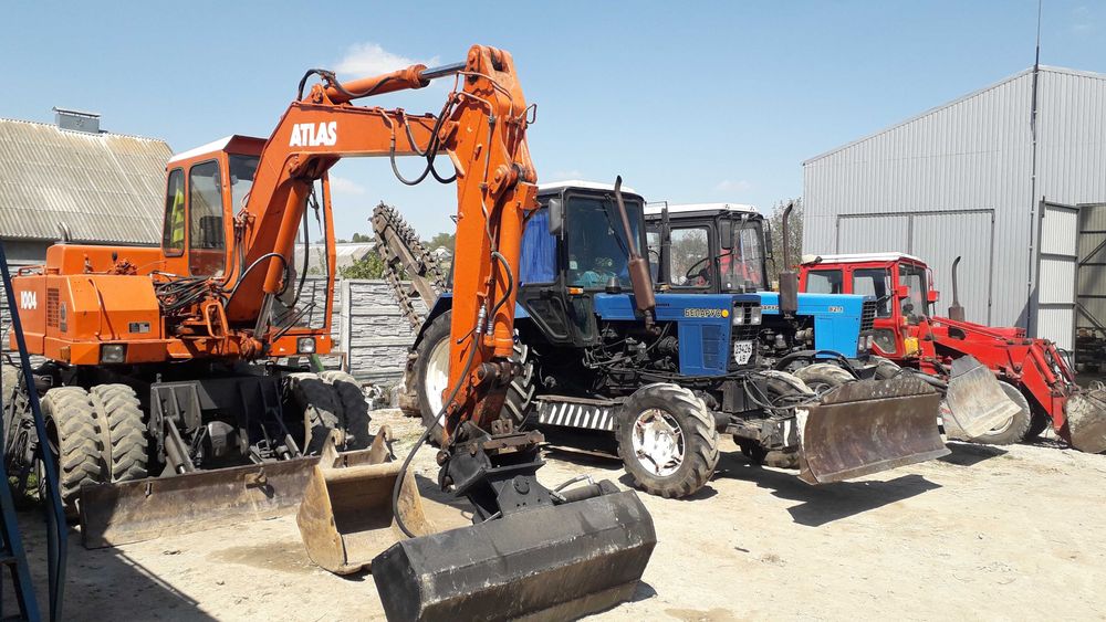 Послуги екскаватора Спецтехніка JCB 3СХ Траншеєкопач Атлас  Водопровід