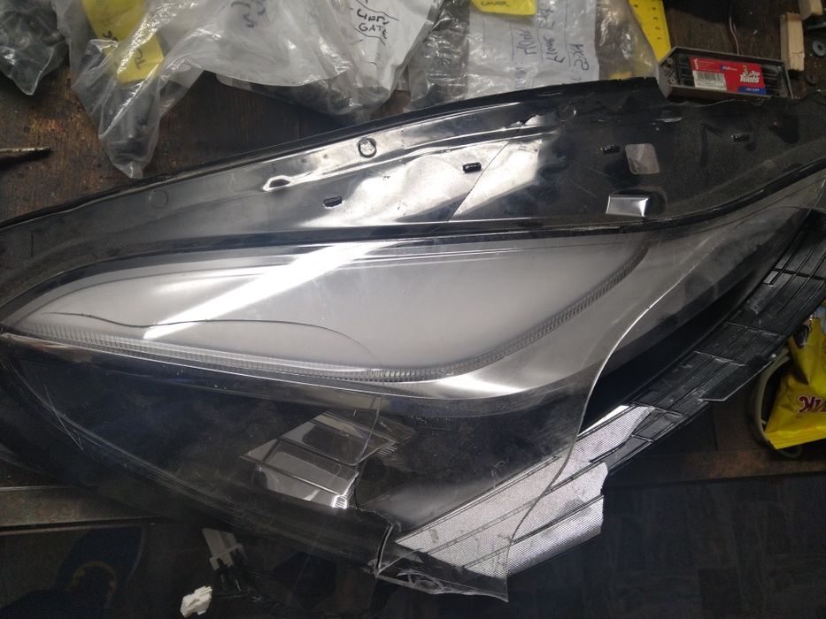 Блок управління(драйвер) основної правої фари Tesla Model Y