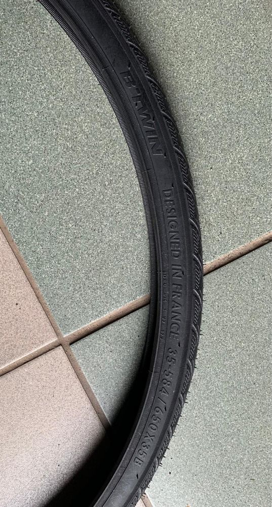 Nowa opona do roweru miejskiego B’TWIN 650x35b