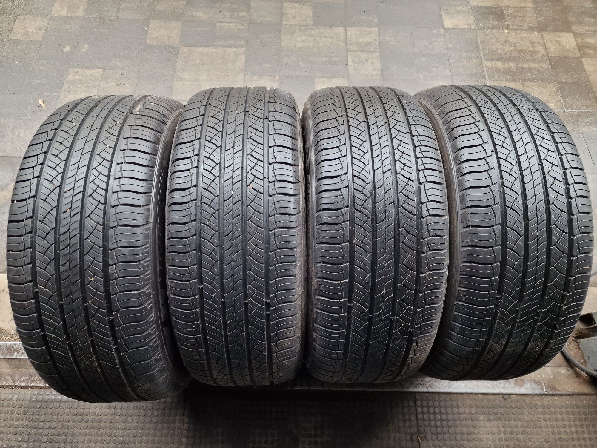 Летняя резина 255/55 R18 Michelin Latitude Tour Runflat