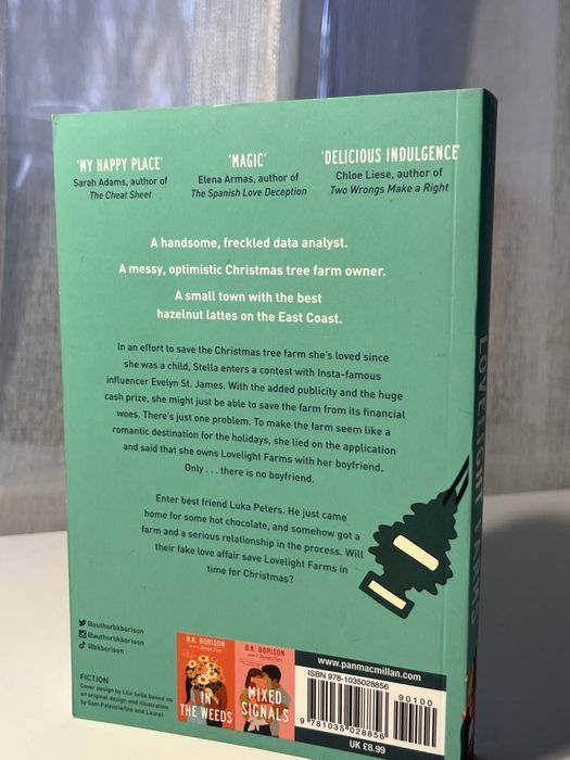 Книжка «Lovelight Farms» англійською