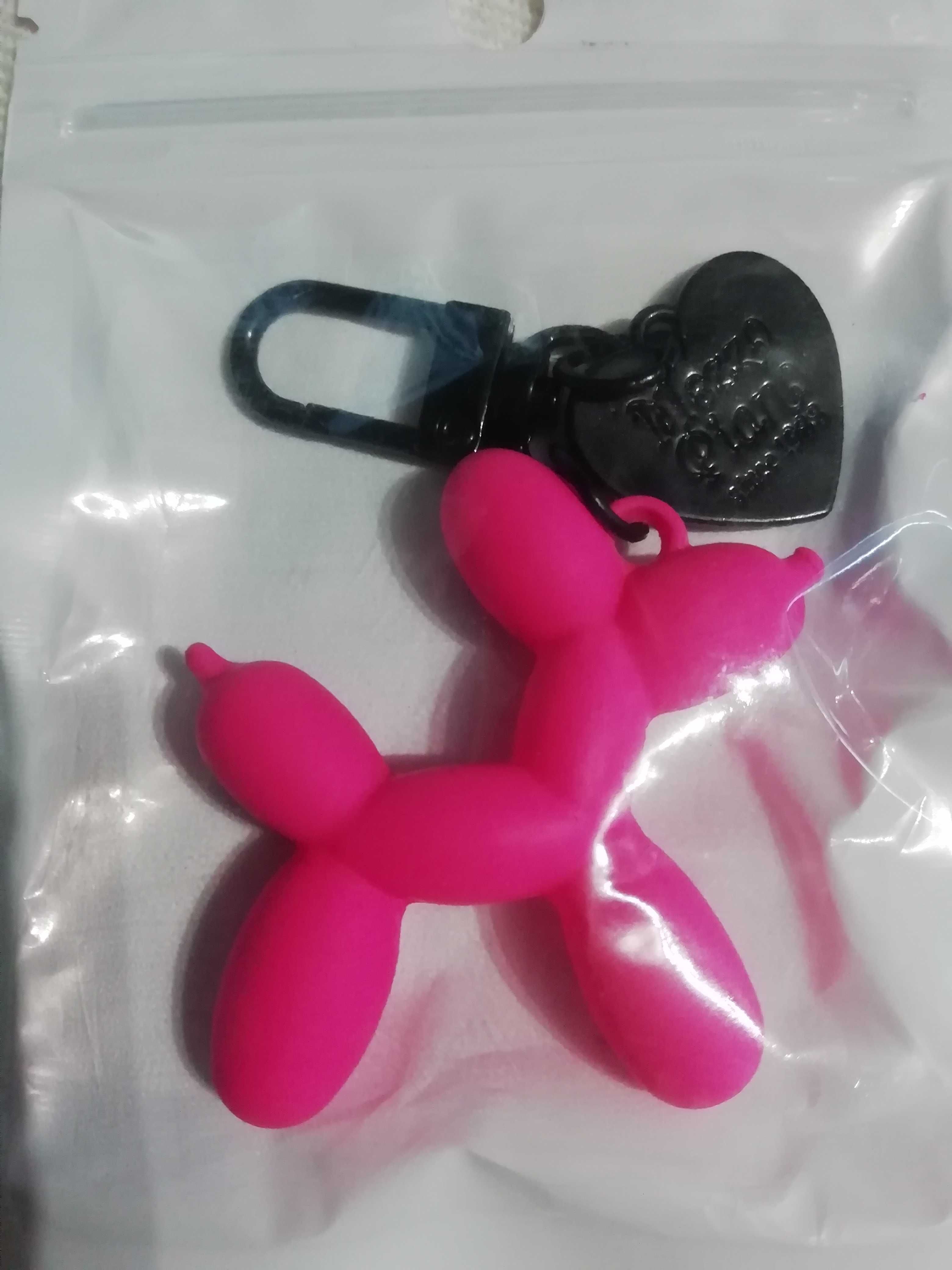 Porta-Chaves cão balão com chapa em forma de coração