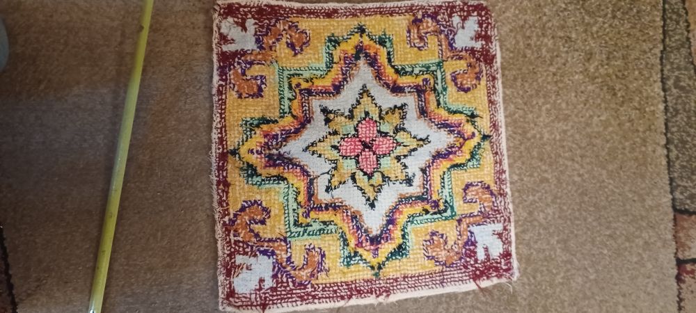 Ręcznie robiona serweta,  wyszywanka PRL 43cm x43cm