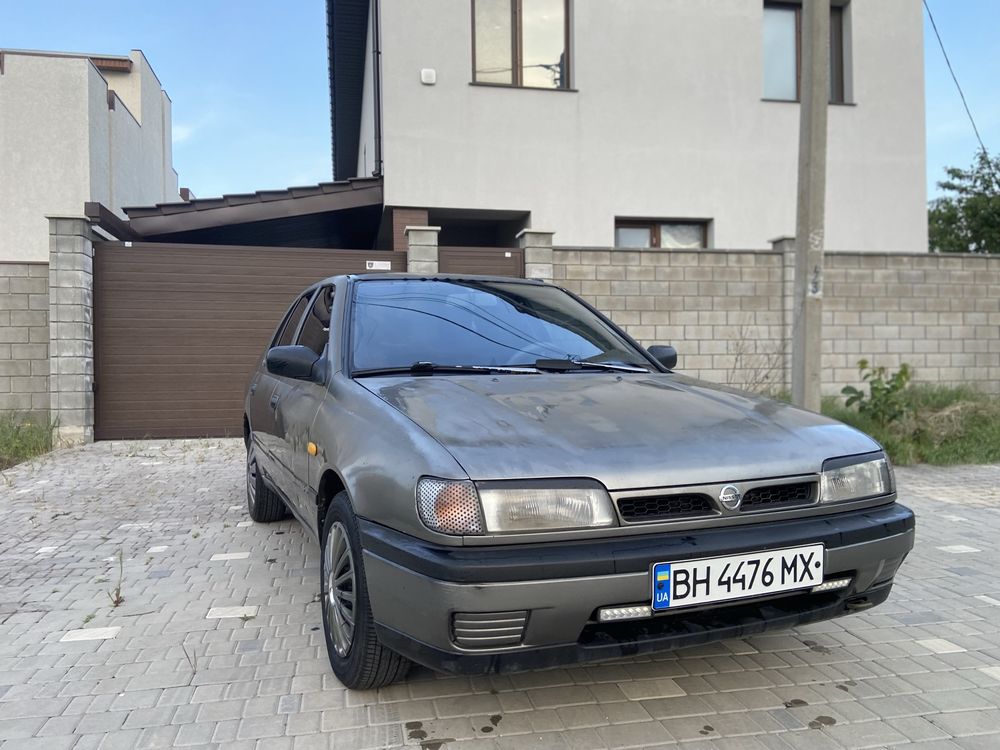 Nissan sunny 1992 газ бензин