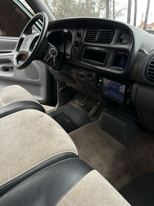 Dodge Ram ( Продам пикап )
