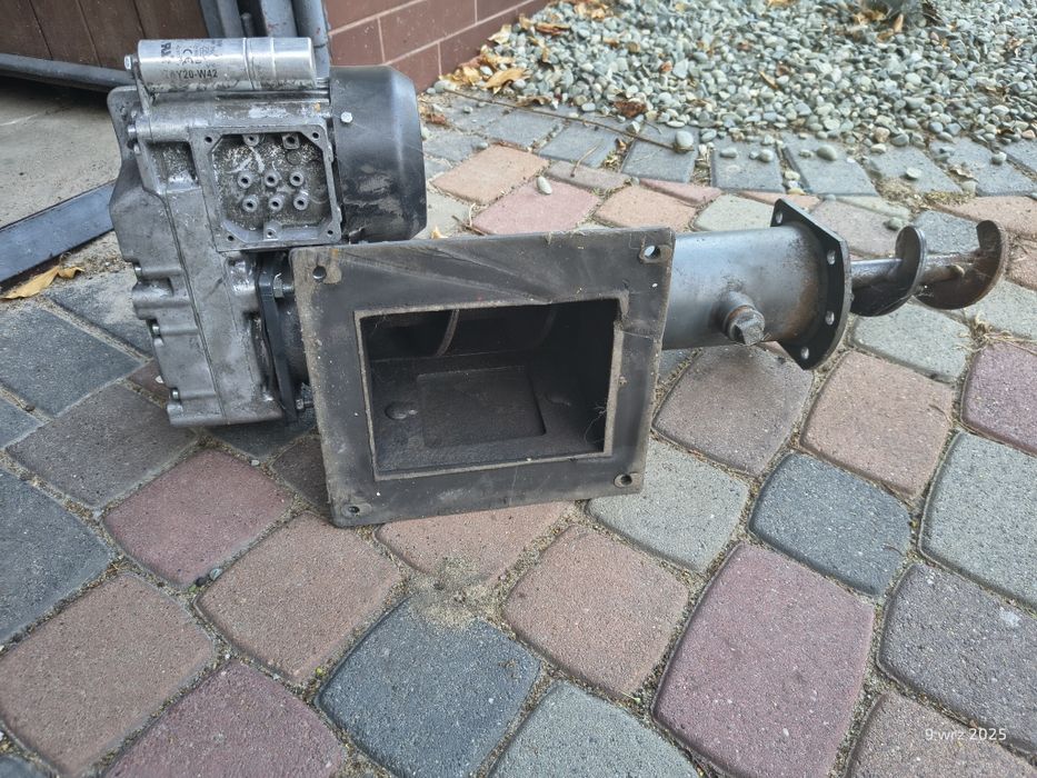 Sprzedam silnik z przekładnią ABM Greiffenberger + podajnik ślimakowy