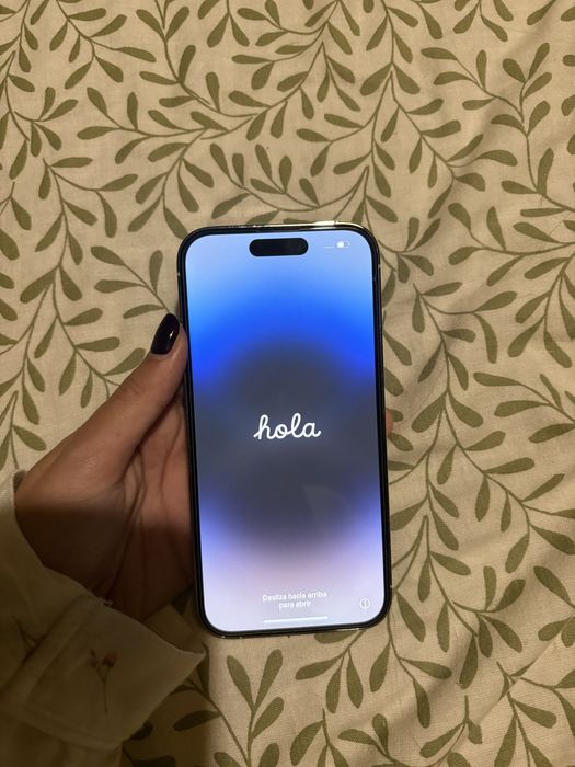 Iphone 14 pro, praticamente novo