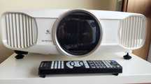 Projetor Epson Cinema EH-TW7200 (pouco uso) Verdadeiro Cinema em Casa