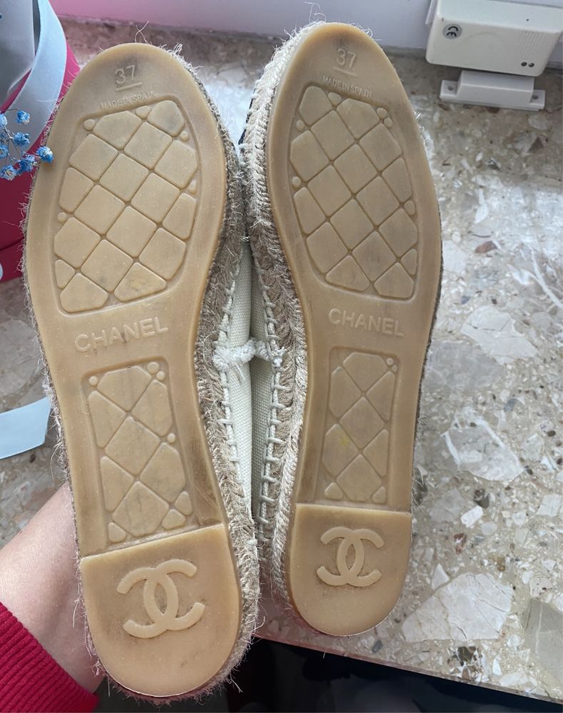 Burberry    chanel