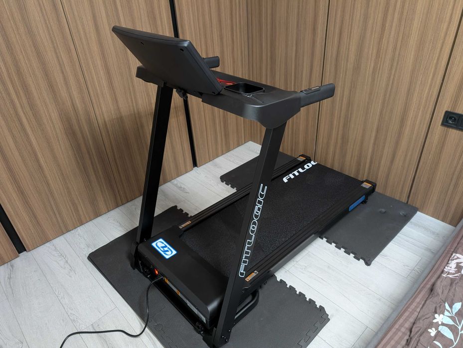 Бігова доріжка FitLogic T12B