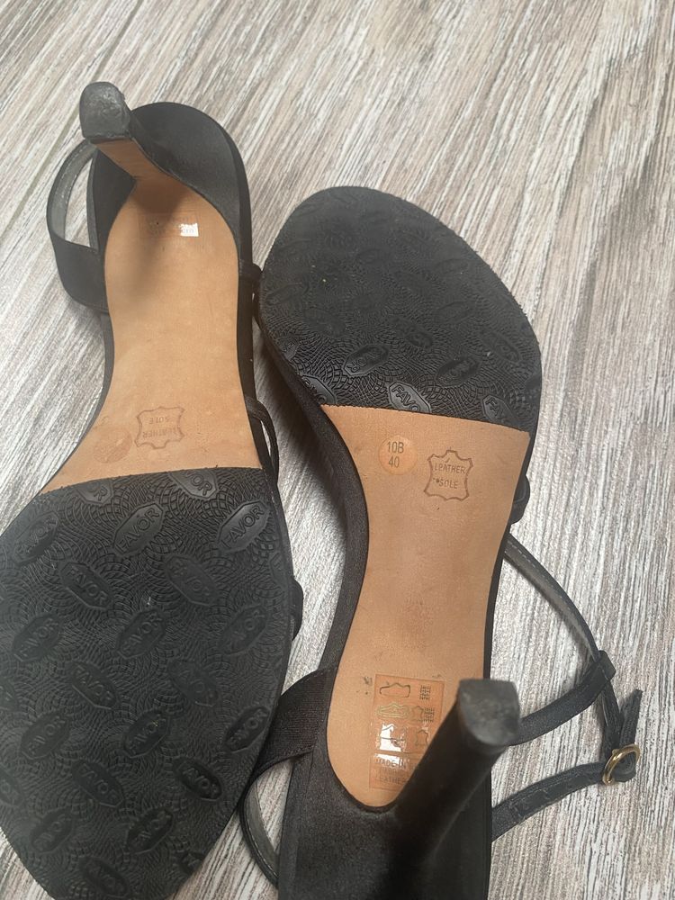Босоніжки BCBG Max Azria