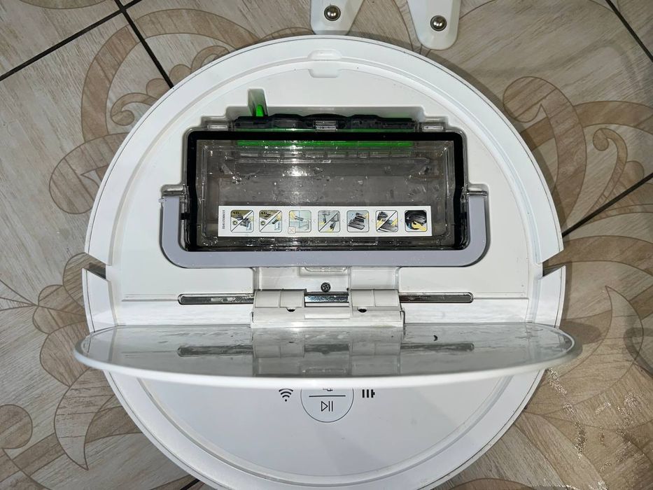 Миючий робот-пилосос Rowenta Explorer Serie 80