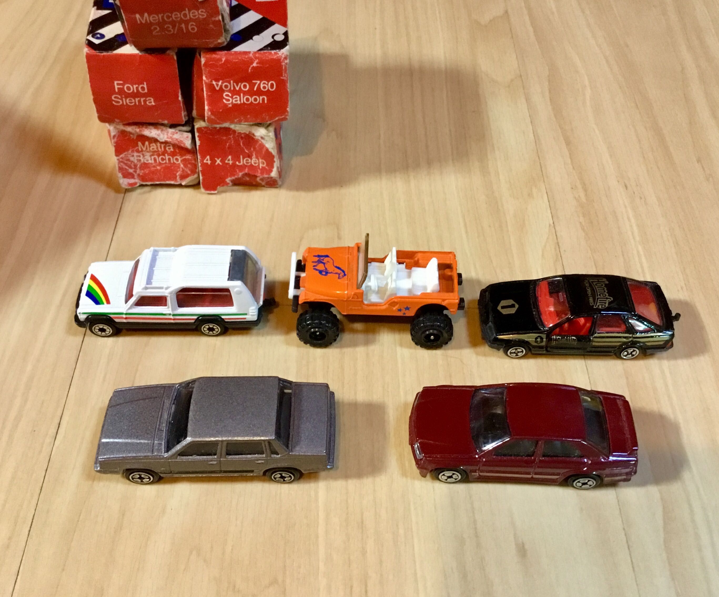 Miniaturas Corgi em escala aprox 1/64