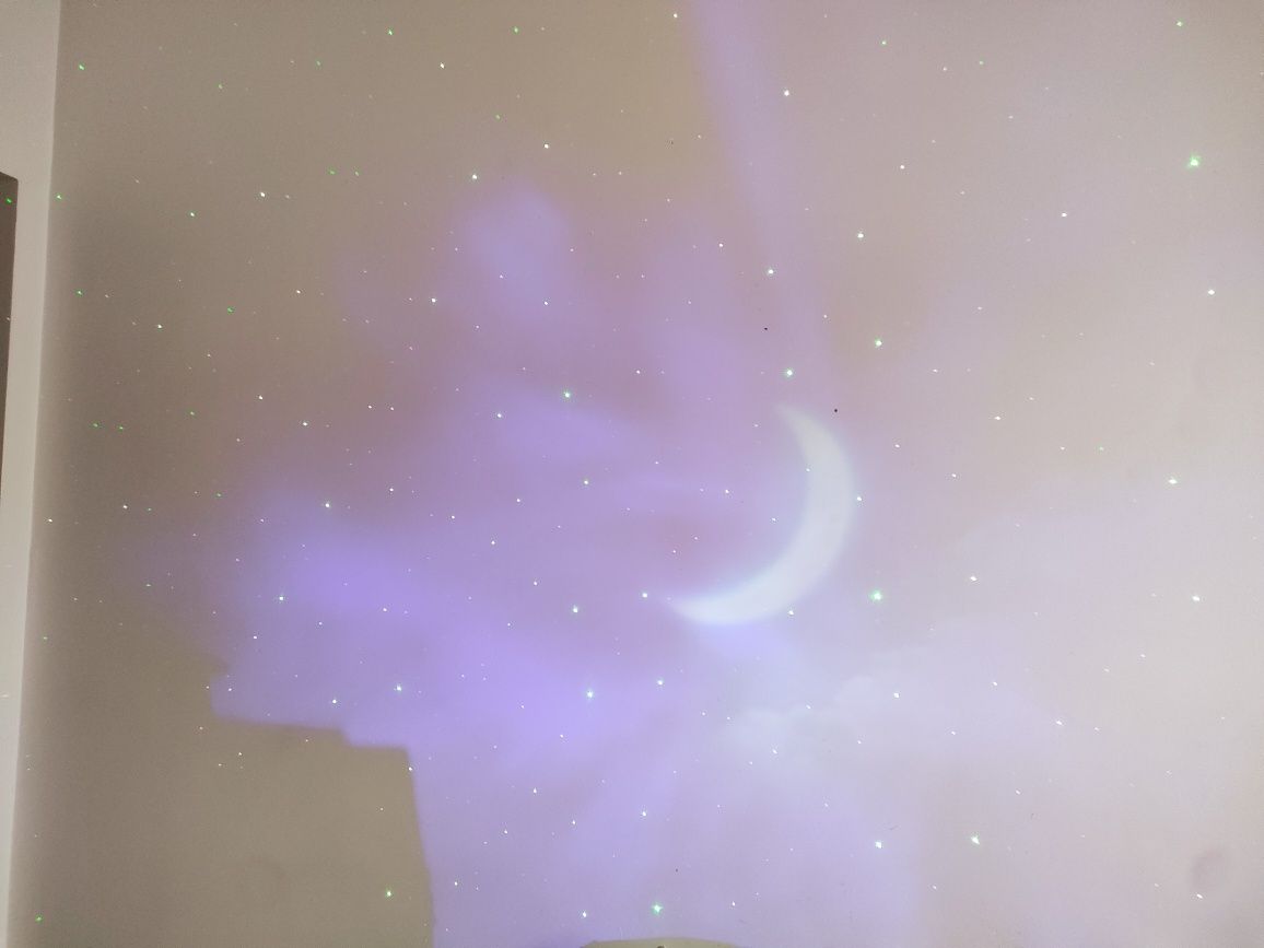 Lampka nocna, projektor gwiazd, astronauta