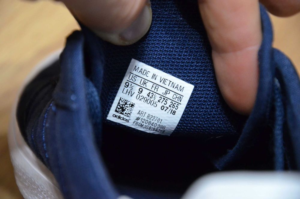 Adidas, оригінал кросівки