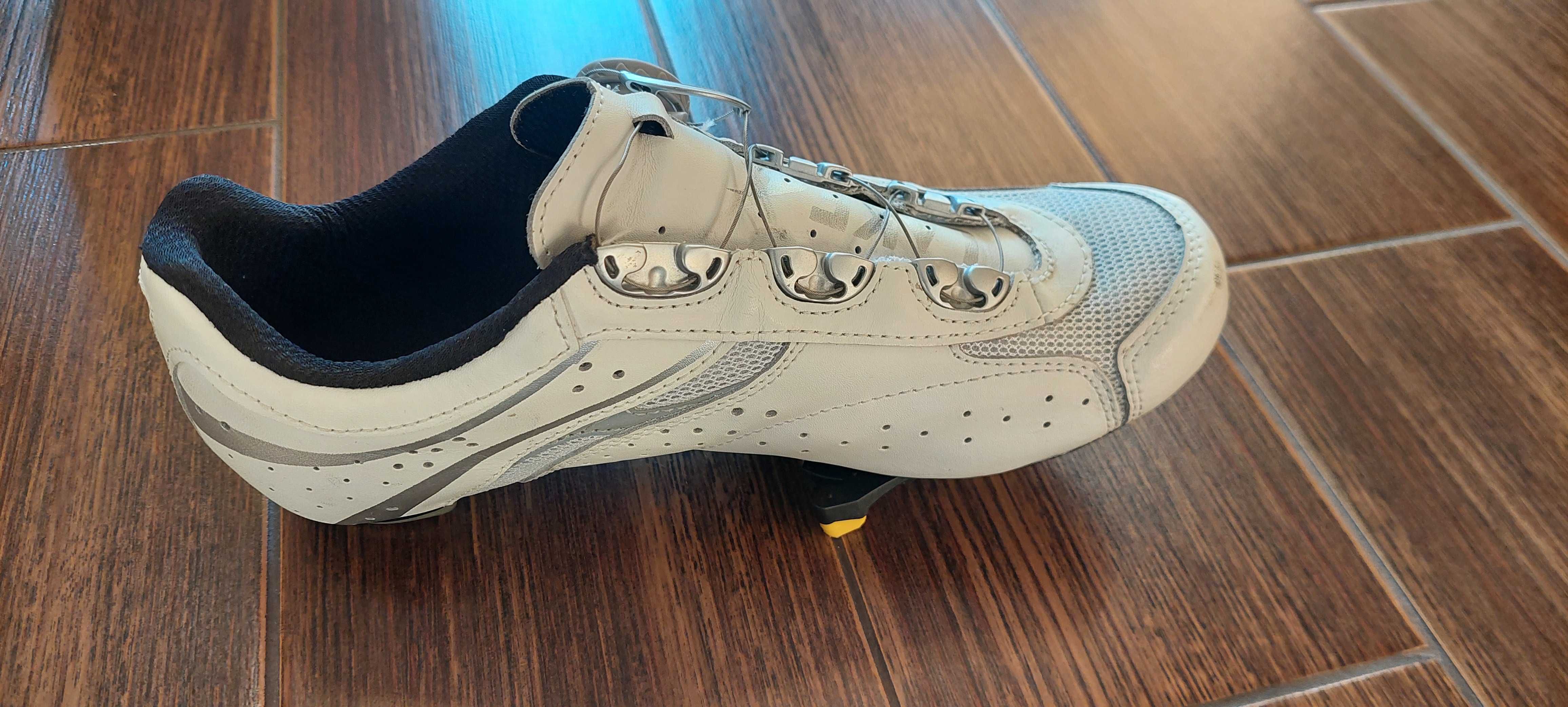 Buty szosowe LAKE CX175