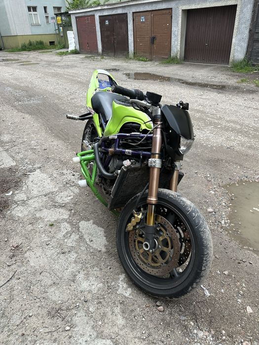 Honda cbr600 f4 Stunt