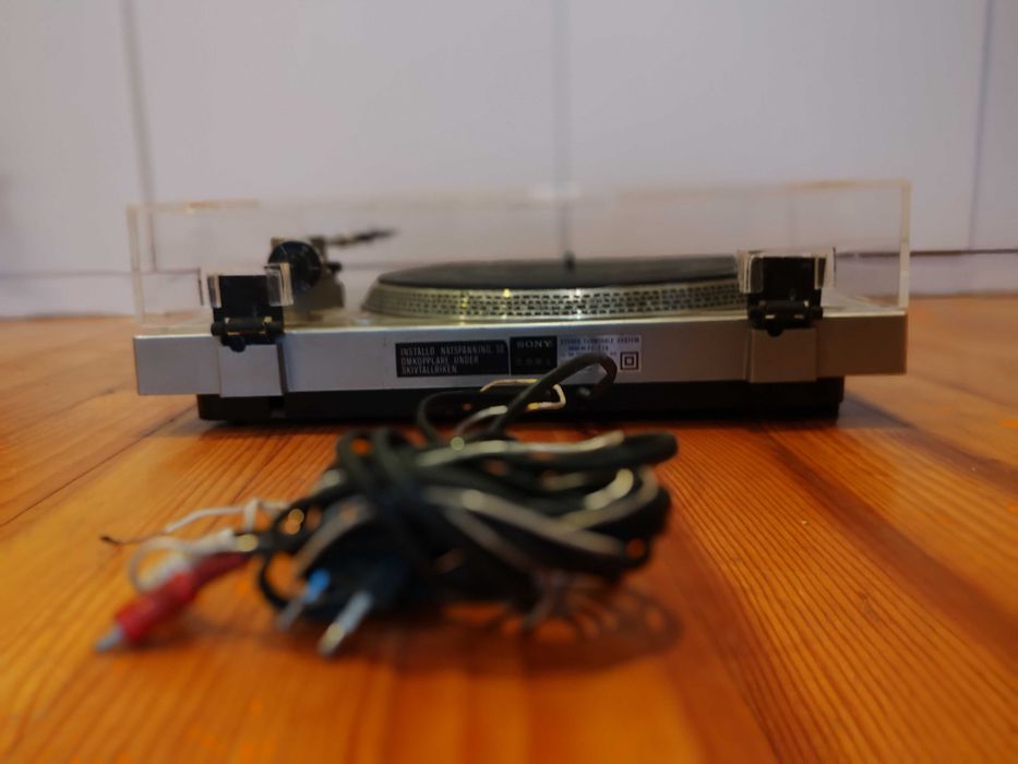Gira-discos Sony PS-T20 Vintage – para Restauro