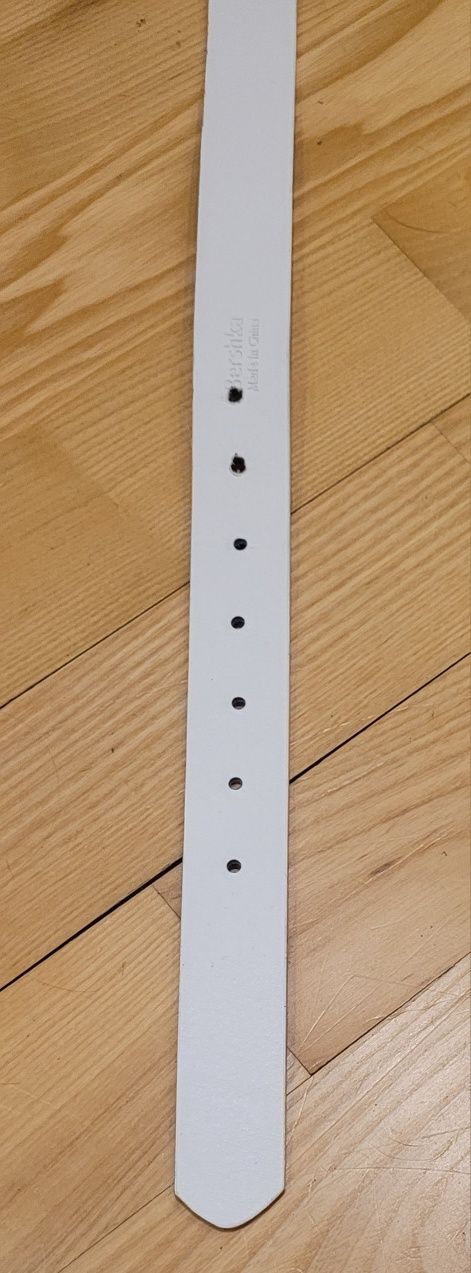 Biały pasek do spodni Bershka - 90 cm