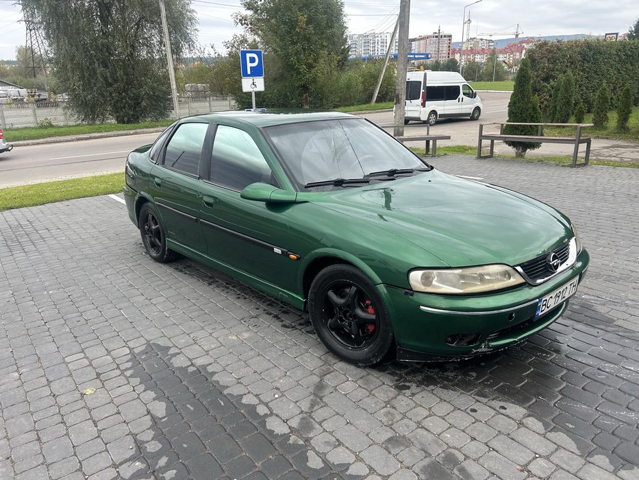 Продам машину Опель