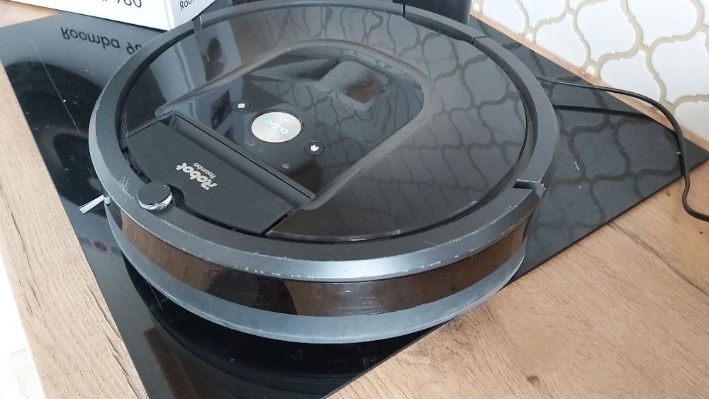 Robot sprzątający iRobot Roomba 980 - tylko 79 cykli sprzątania!!!