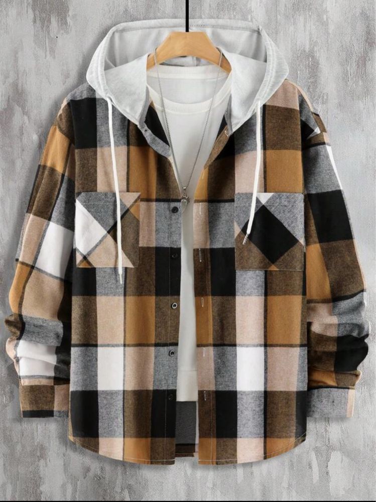 Camisa com capucho Novo