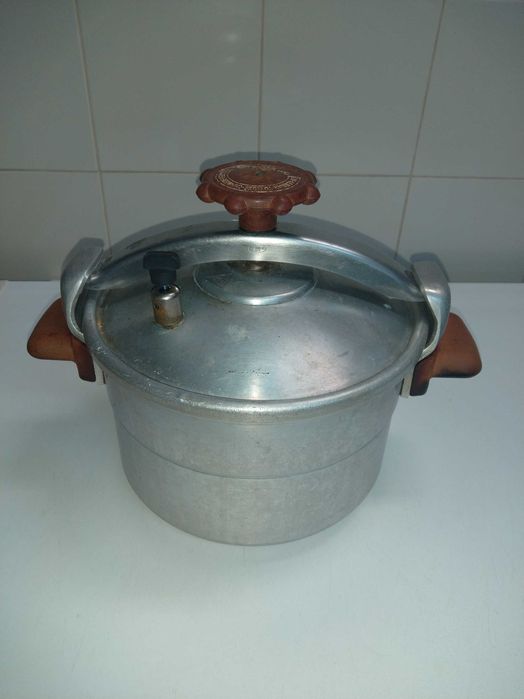 Panela pressão e panelas de aluminio