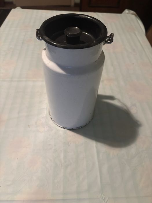 Stara kanka na mleko