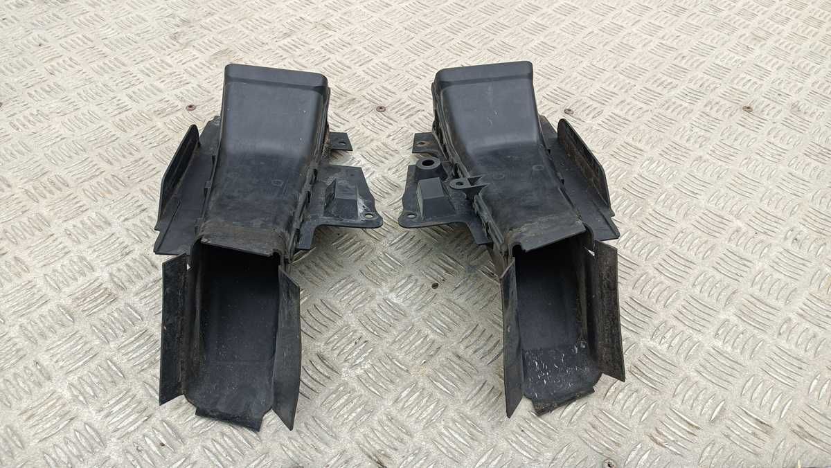 Wloty Powietrza Kanały Chłodzenie Tarcz hamulcowych bmw E46