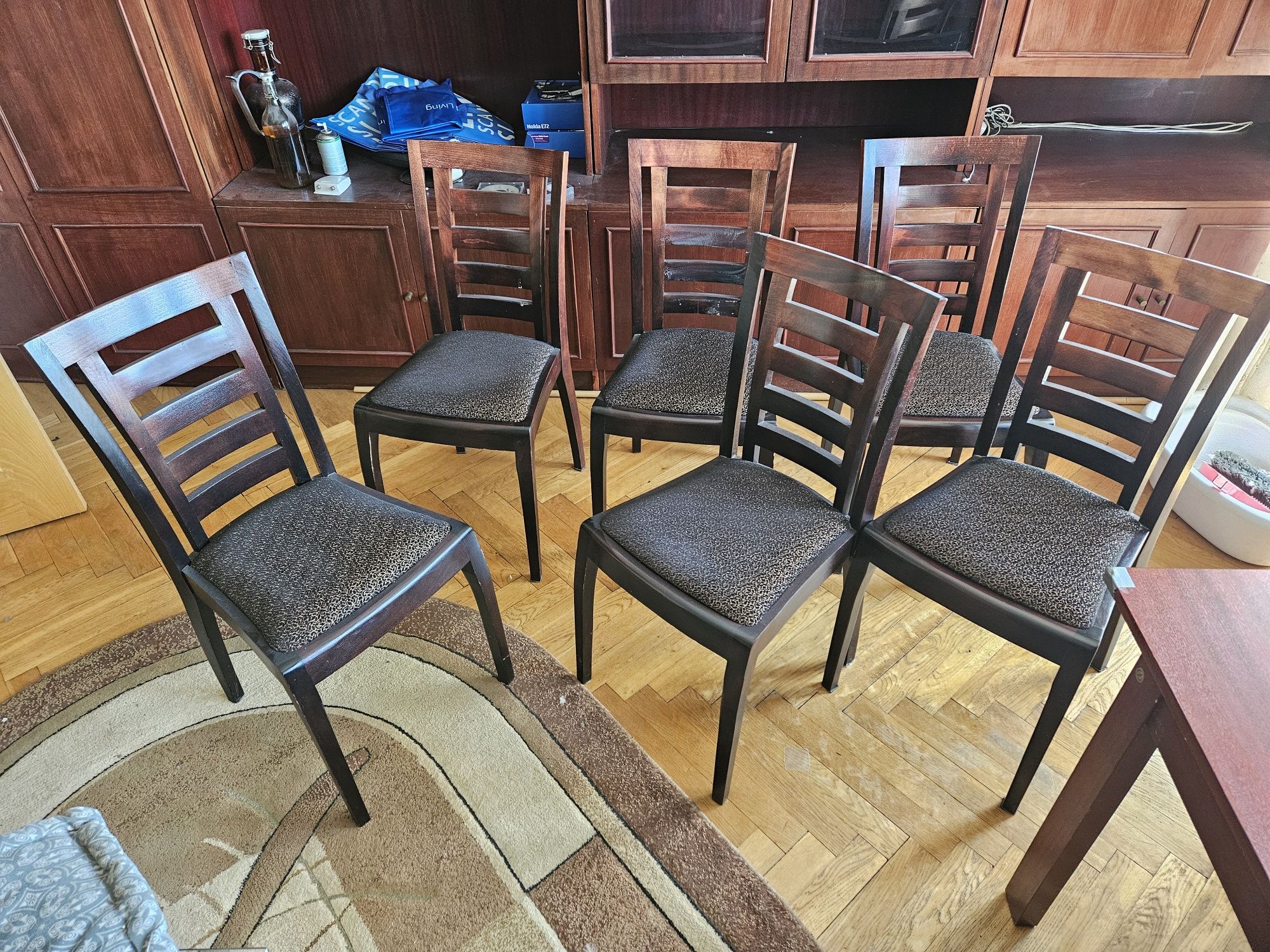 Zestaw 6 krzeseł