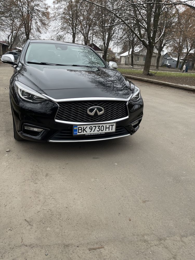 Infiniti q30.2016 р.