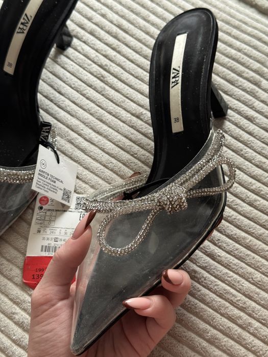 Zara buty na obcasie