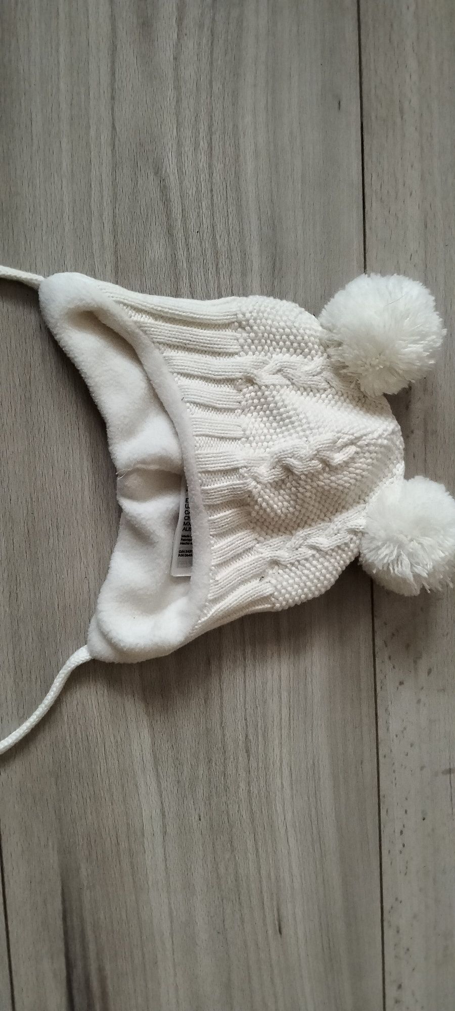 Czapeczka niemowlęca