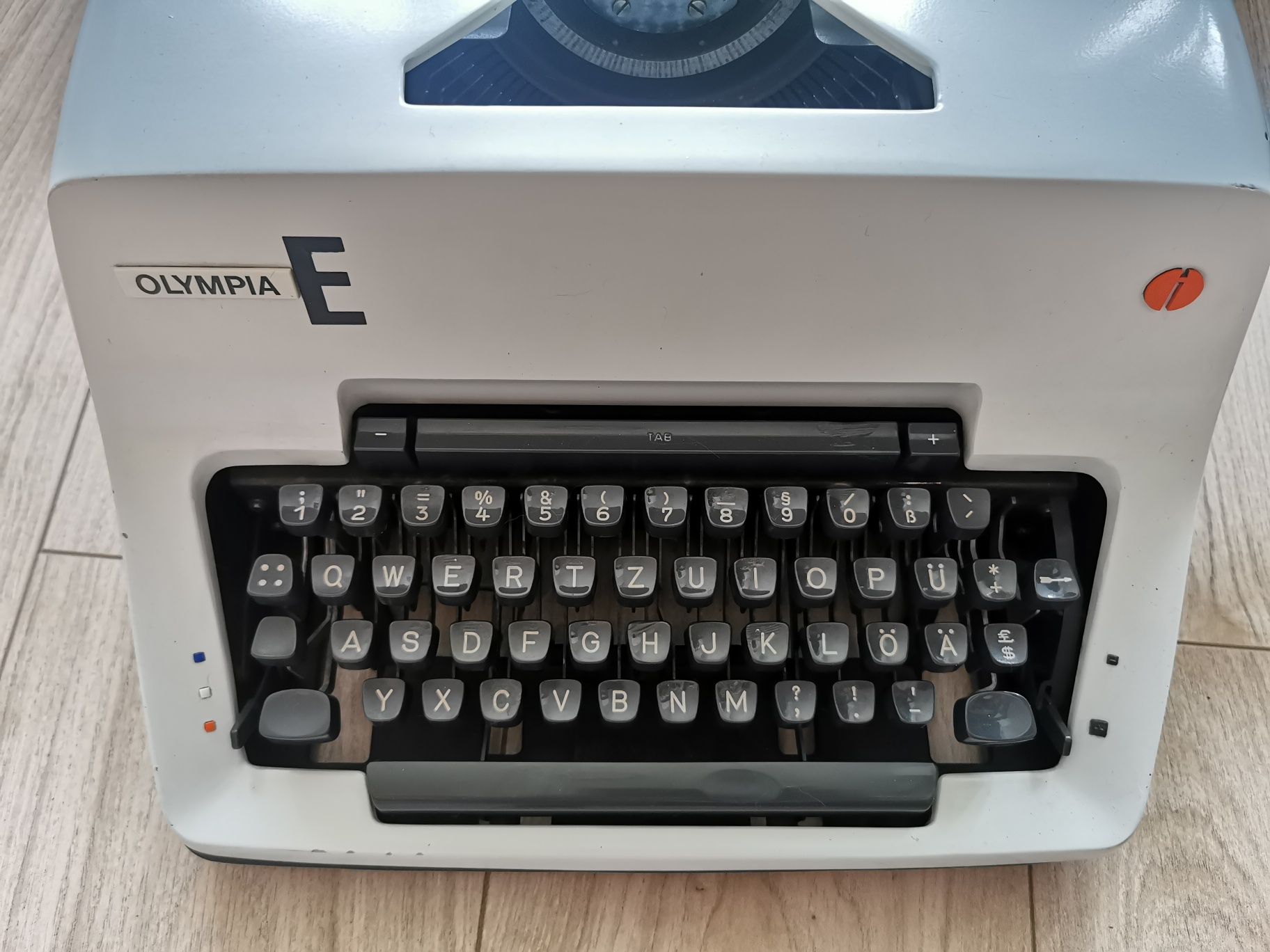 Maszyna do pisania Olympia E.