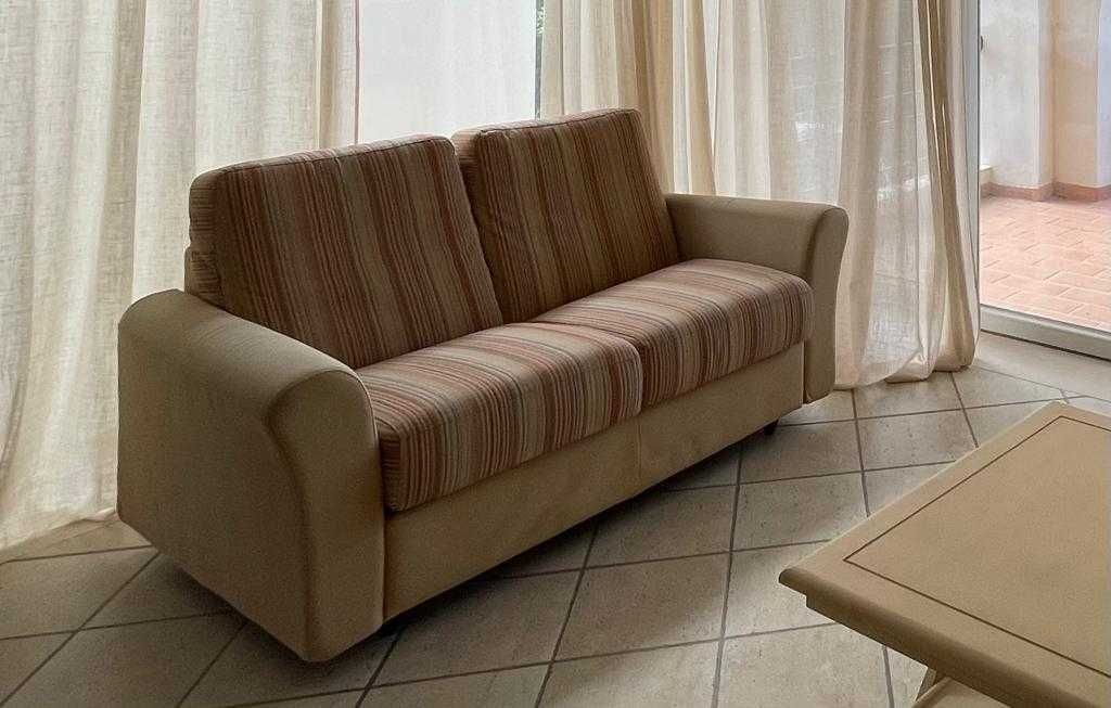 Sofá 2 lugares robusto desmontável
