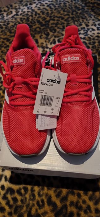 Tênis Adidas tamanho 36½