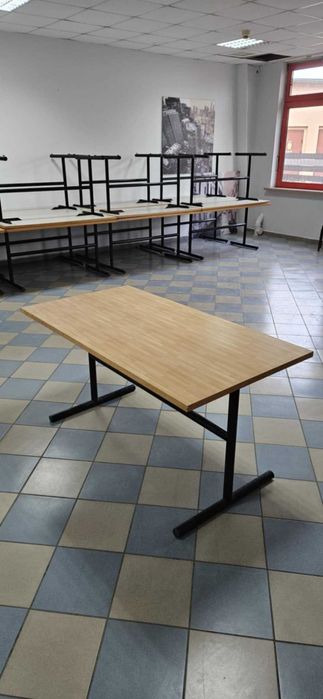 Stół - krzesła do stołówki