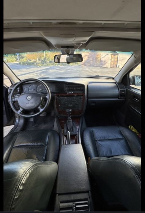 Продам Opel Omega 2001