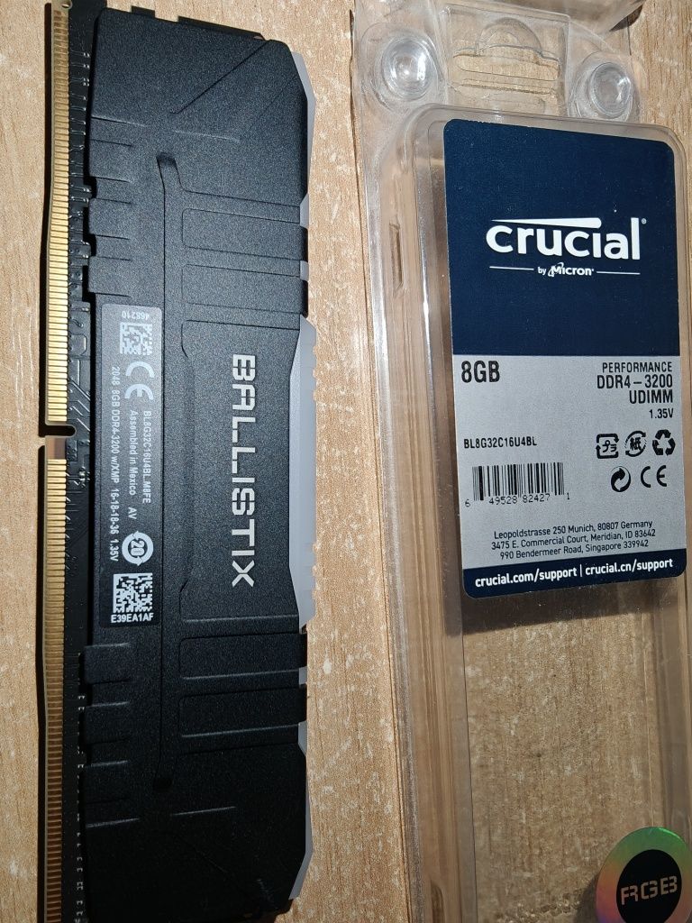 Crucial Ballistix RGB DDR4 2x8Gb BL2K8G32C16U4BL