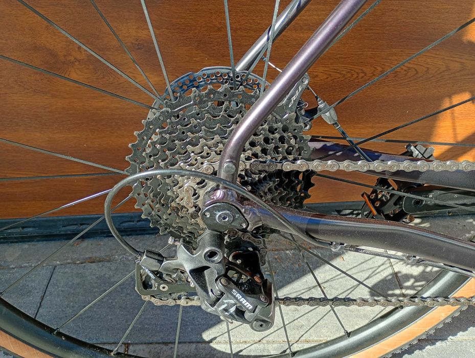 Rower Gravel Rondo Ruut AL2 Koła Shimano RS Sram Apex 1x11 Rozmiar XL
