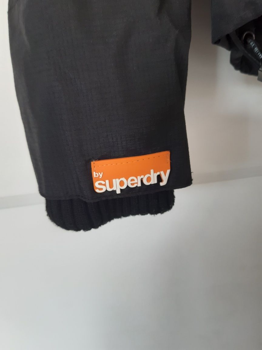 Kurtka przejsciowa superdry