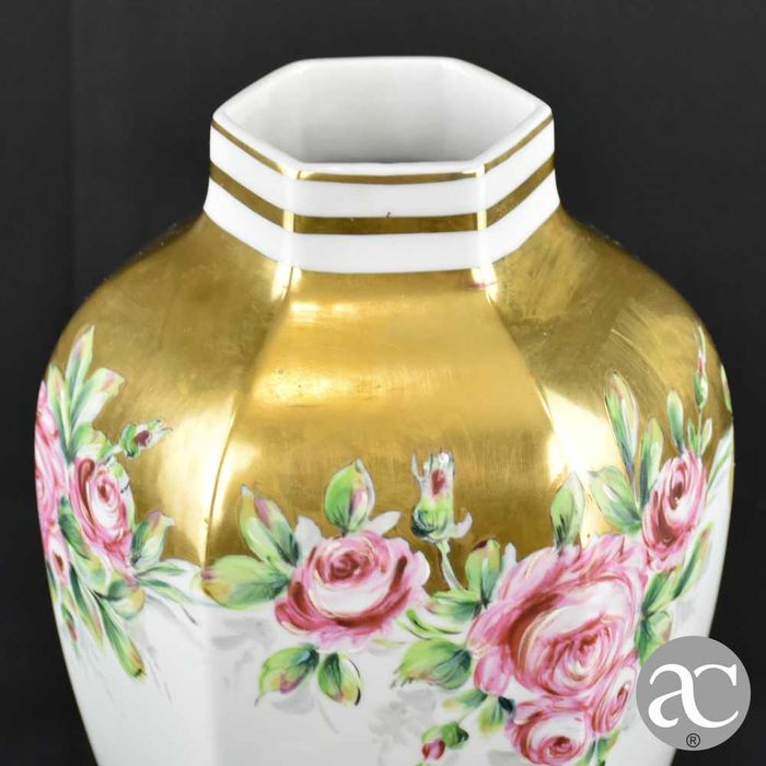 Pote com tampa hexagonal porcelana Artibus, pintado a ouro e à mão