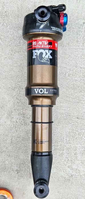 Komponenty Trek Fuel EX 9.8 OCLV